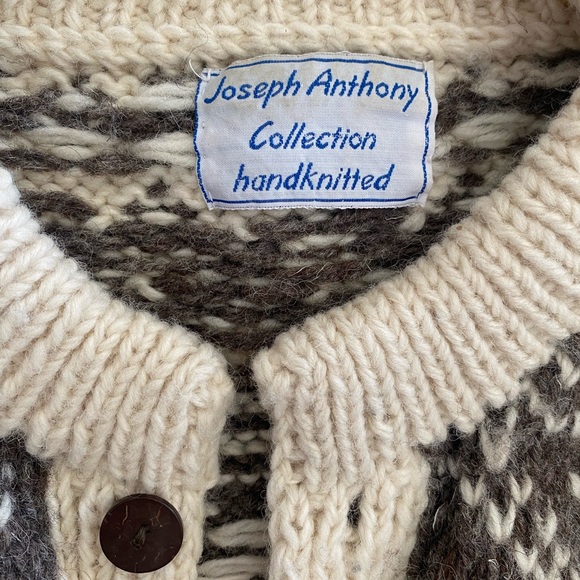 Hand Knitted in Nepal 100% Wool Cardigan By The Joseph Anthony Collection - Picture 2 of 3